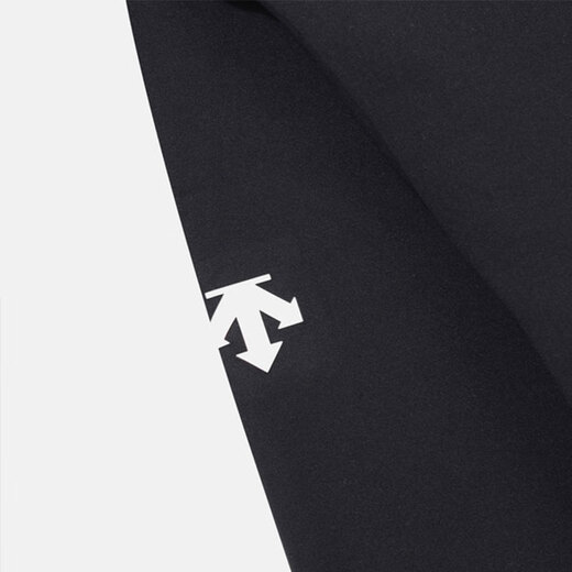 DESCENTE clearance 25 models of round neck long-sleeved T-shirts, lapel quick-drying tops, bottoming shirts, sportswear for men and women, black M (90) - (100-120Jin Jin equals 0.5 kg)