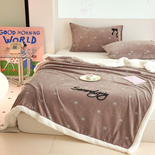 Cartoon embroidered children's thickened printed towel embroidered milk velvet blanket for nap baby warm blanket Sweetheart coffee blanket 150*200 blanket