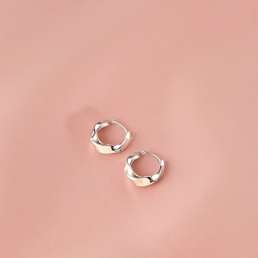 YKINCASL Old Phoenix 9999 sterling silver Moebius geometric plain hoop earrings earrings new niche plain silver ear buckles 999 sterling silver earrings Lao Fengxiang same style