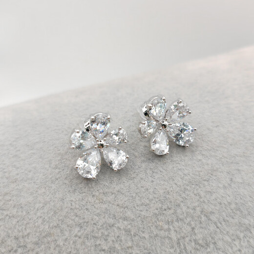 XUPING Xuping Jewelry Small Flower Earrings Fresh and Sweet Daily Birthday Gifts for Girls X001163830 Pink Earrings