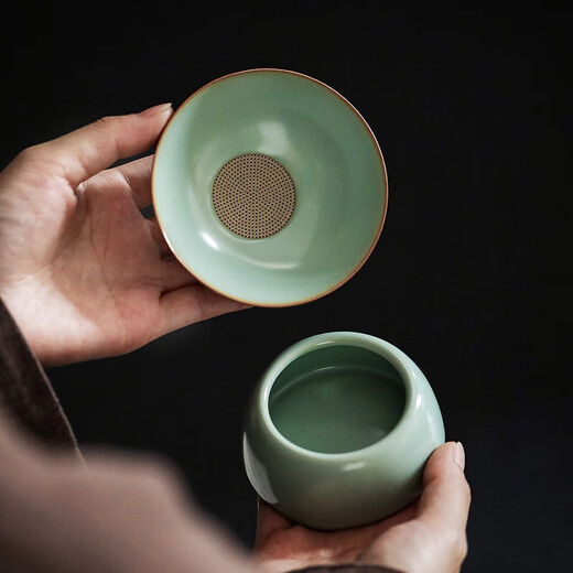 Ru kiln tea drain ceramic hole integrated tea filter tea set accessories ceramic tea separator tea filter tea god Ru kiln Qingyun tea drain