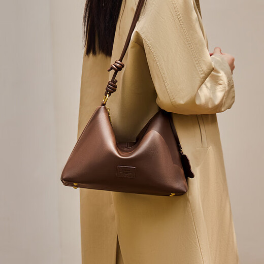 Nalandu 2025 Autumn and Winter New Bucket Bag Fashionable Shoulder Bag Design Crossbody Bag Large Capacity Commuting Bag for Women Coffee Color Length 31.5CM* Thickness 10.5CM* Height 21.5CM