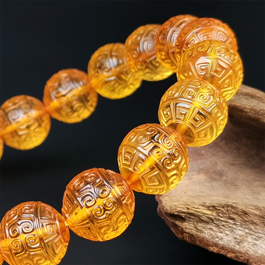 Hupai, one thing, one picture, one certificate, gold and amber bracelet, natural amber bracelet, female, engraved Buddhist beads, no cracks, bracelet, 12.02 grams, bead diameter 10.5 mm