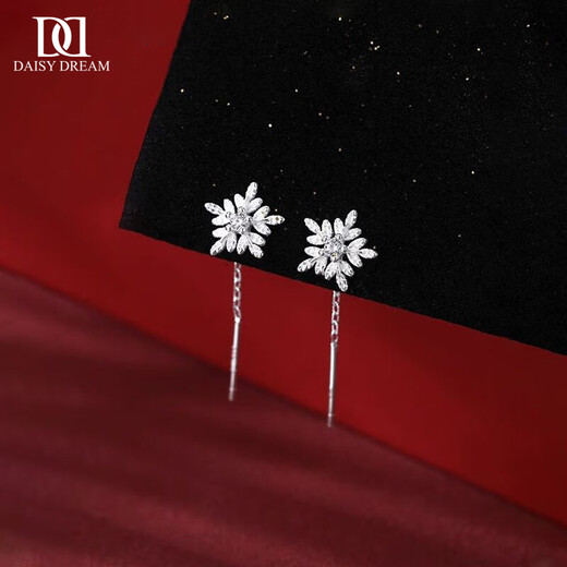 DAISY DREAMs999 Pure Silver Snowflake Tassel Ear Wire Women's Ear Piercing Earrings Niche Design Earrings 2025 New Winter Earrings 999 Pure Silver Snowflake Ear Wire Suitable for Ear Care