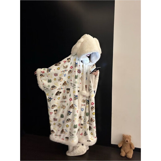 Sweet Fish Crayon Shin-Chan Pajamas Women's Autumn and Winter Cloak Student Hooded Thickened Plush Cartoon Coral Velvet and Velvet Home Clothes Crayon Shin-chan Cloak Pajamas Pants Plus Velvet and Thickened S ((150-160) Height) Within 7 days