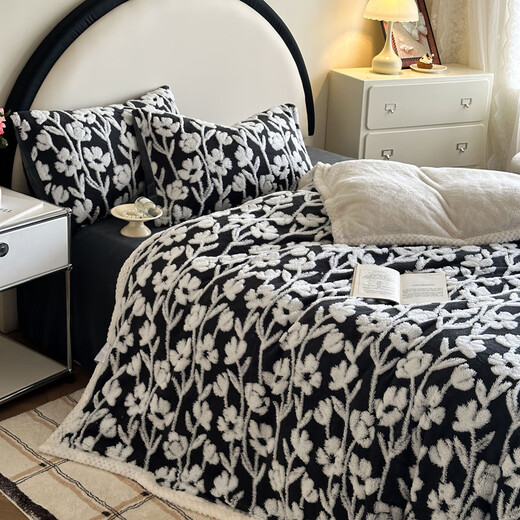 MUJI Milk Plush Blanket Nap Office Air Conditioning Thick Autumn and Winter Coral Flannel Quilt Four-piece Set Sweet Garden Dark Gray Soft, Warm and Comfortable, Breathable and Not Stuffy 150*200cm Single Blanket Can Be Used as a Quilt Cover