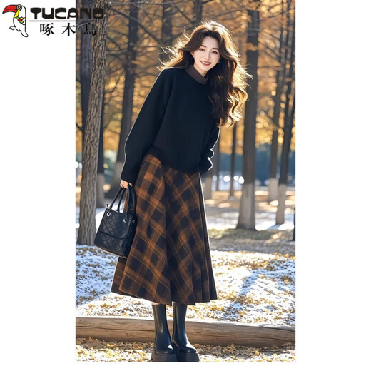 Woodpecker (TUCANO) enters the winter with a complete set of 2025 new style ladies' contrasting color sweater plaid skirt age-reducing suit for women, top + skirt M. It is recommended that 100Jin Jin is equal to 0.5kg -110Jin Jin is equal to 0.5kg.