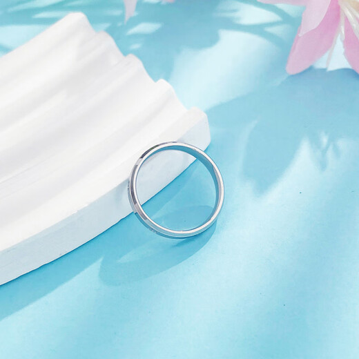 Laofu gold platinum ring alphabet Roman numeral ring as a gift for your girlfriend as a gift, about 6.82g