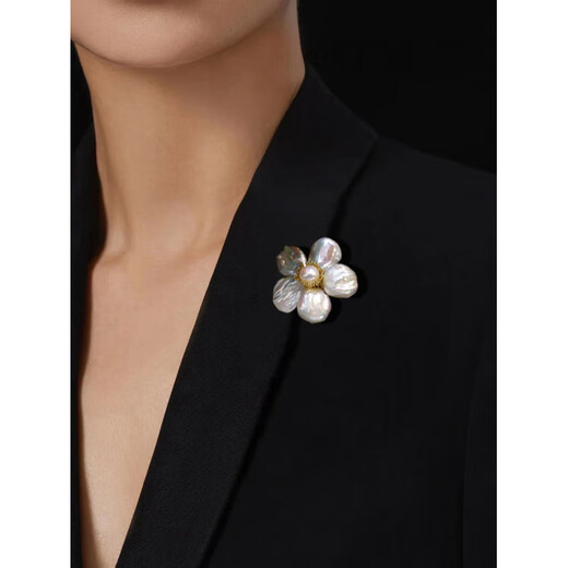 SNQP Retro Baroque Pin Pearl Brooch Women's Flower Corsage Suit Accessories Pink (Uneven and Randomly Haired) The real thing is lighter