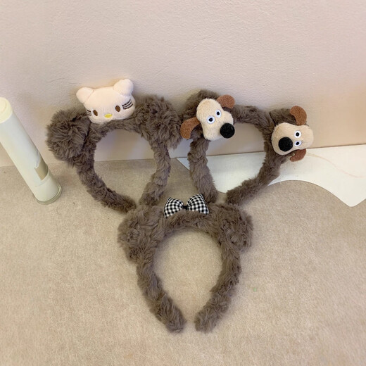 Cute plush kitten headband for women 2025 new autumn and winter high skull hairpin sweet cartoon puppy headband hair accessory gray brown KT cat plush headband