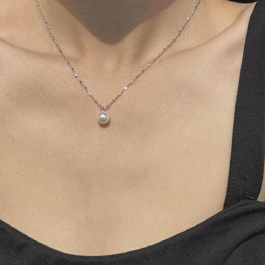 Simple single strong-gloss Shijia pearl sterling silver necklace, light luxury and high-end clavicle chain. Classic white Shijia pearl necklace. One piece. S925 sterling silver.