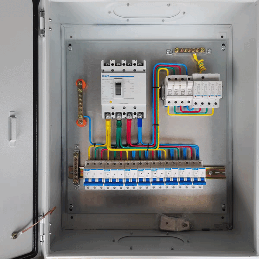 Ensemble complet personnalisé basse tension de boîte de distribution armoire d'alimentation boîte de compteur d'éclairage domestique boîte de commande électrique 380v installation de surface intérieure finie configuration triphasée 15