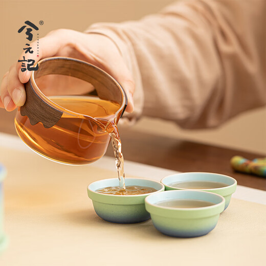 Xiyuanji Forbidden City Cultural and Creative Automatic Travel Tea Set Portable One Pot Three Cups Quick Cup Gift New Year Souvenir Yao Qinglu Shaohua Automatic Travel Tea Set