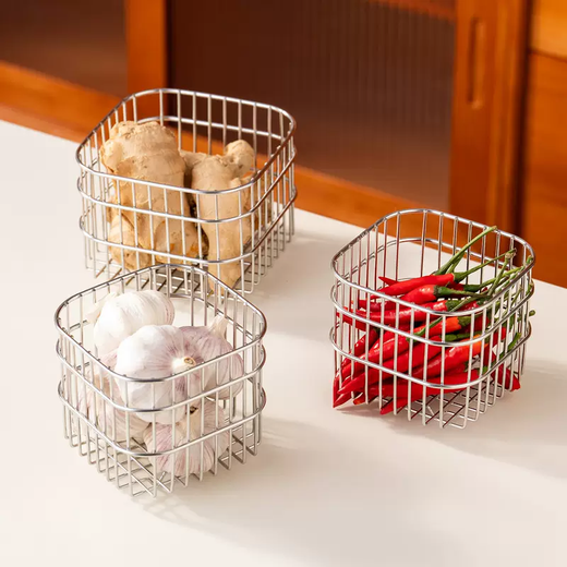 Yusenyi Ginger Garlic Wall-mounted Storage Basket Kitchen 304 Stainless Steel Seasoning Food Box Drain Shelf (13CM Diameter) Square Storage Basket Free Nail-free Hook x1