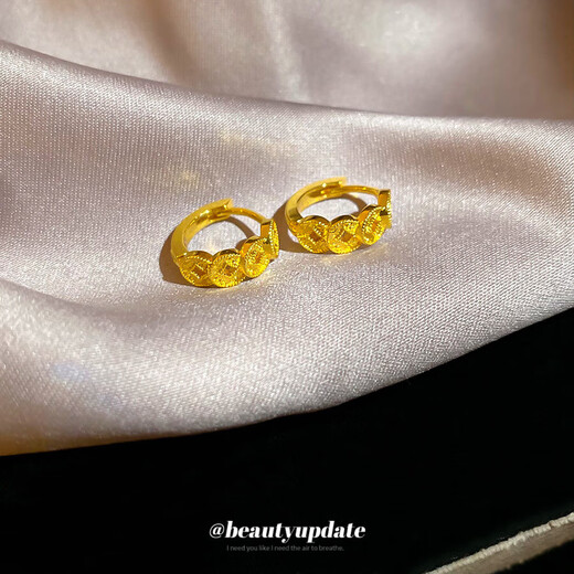 18k real gold electroplated copper coin round earrings, retro exquisite earrings, feminine and versatile earrings, light luxury and high-end sense. Earrings - gold (18k real gold electroplating)