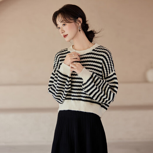 Fabersa brand black and white striped round neck long-sleeved sweater for women 2025 autumn and winter new loose large size versatile top black and white striped M