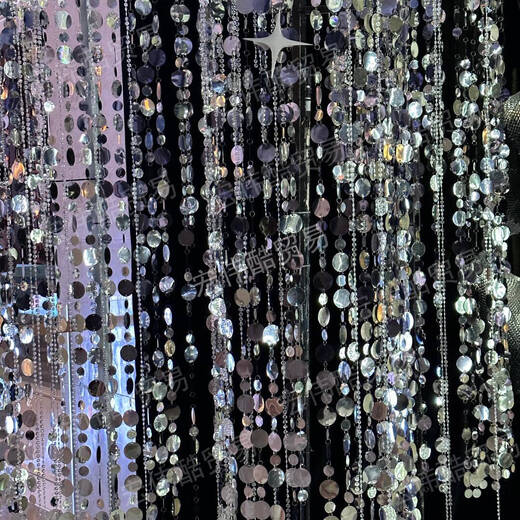 Fantasy Korean wedding props silver sequins mirror round sequins hanging wedding arrangement decoration stage decoration curtain silver disc string 1 meter long (sag height) 1 piece (3cm+5