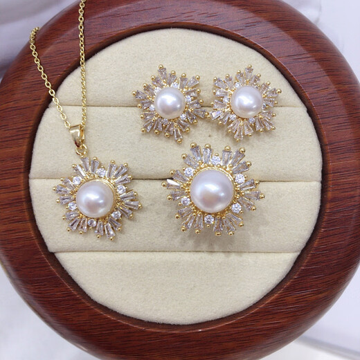 Ruoximeng 5A grade high-brightness natural freshwater pearl pendant earrings ring-like zircon snowflake pearl set gold pendant