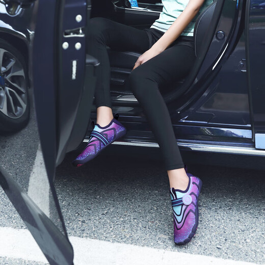 Beach wading shoes for men and women, outdoor rafting shoes, river tracing shoes, non-slip, anti-cut, quick-drying swimming and diving shoes, fitness yoga 732, dark blue orange 42