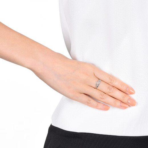 Chow Sang Sang Pt950 car lace crown platinum female open ring 78007R pricing