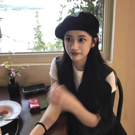 Zhizhou Hat Women's Beret Autumn and Winter Korean Style Versatile Big Head Circumference Showing Face Small Versatile Painter Hat Peaked Hat Women Black