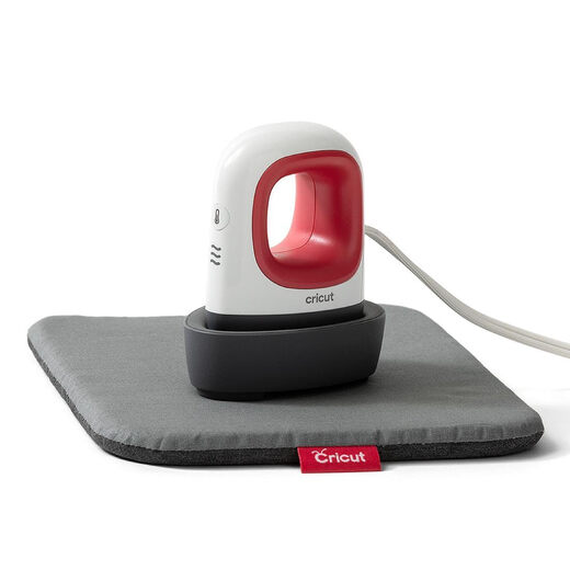 Cricut EasyPress Mini Heat Press with Heat Press Pad (8 x 10)