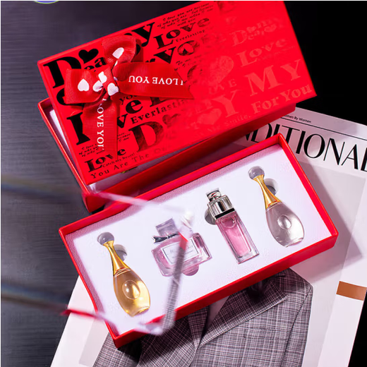 D&F perfume sample counter long-lasting light fragrance, fresh fragrance, ladies and girls 5ml for girlfriend and wife, seven-piece set + counter gift box bag