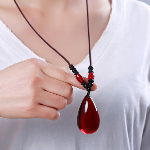 Xiyinfu natural blood pool water drop pendant beeswax safe brand pendant for men and women ethnic style amber necklace sweater chain accessories blood amber square card pendant + lanyard