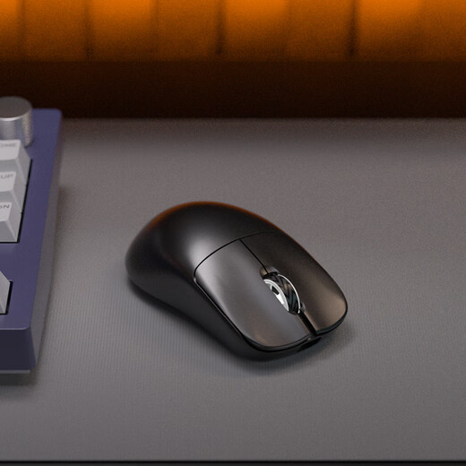 贝戋马户贱驴RSR7 碳纤维轻量化游戏鼠标 三模无线电竞鼠标PAW3950/3395双8K回报率 人体工学 自研网页驱动 RSR7S标准版 玄耀黑【PAW3395】