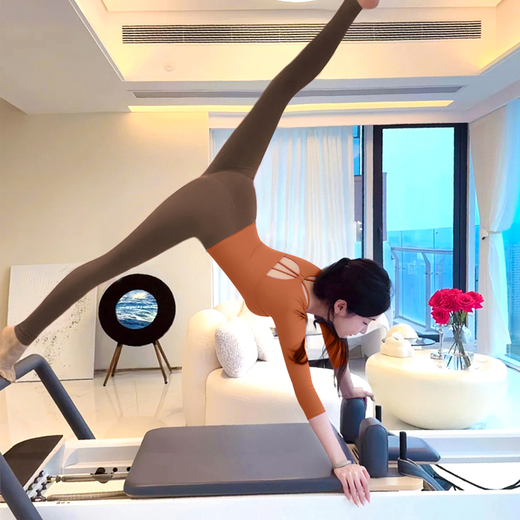 Double show 2025 super hot yoga top, beautiful Pilates training suit with chest pad for women, autumn and winter sports fitness clothing, leaf yellow three-quarter sleeves + royal blue pants S 80-100