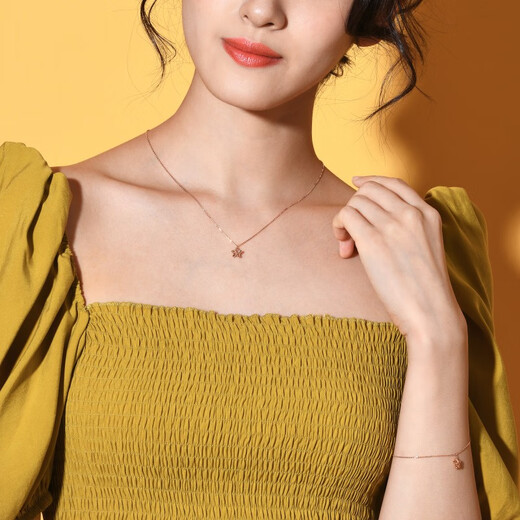 Chow Sang Sang 18K rose gold mint series star-shaped rose gold color gold pendant necklace for women 91600N 45 cm