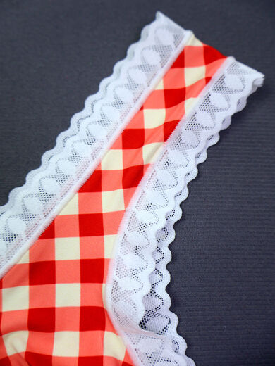 Men's Thong Low Rise Sexy Lace Half Cover Hips U Bumper Pockets Breathable and Comfortable Seamless Panties Red S