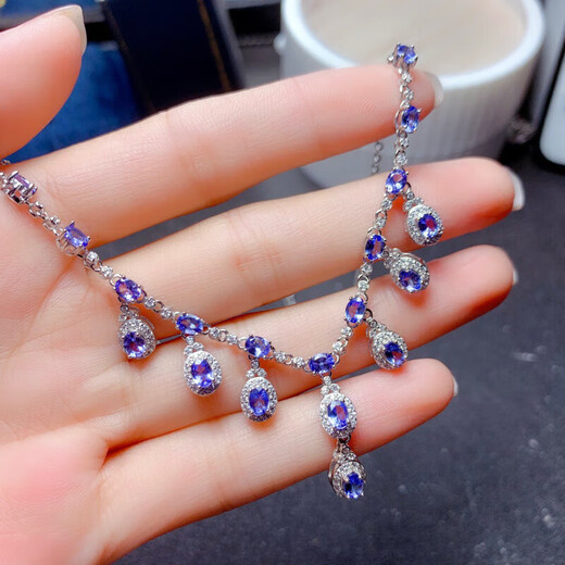 Fuwu Natural Tanzanite Clavicle Necklace for Women with Clean Body, Good Color, 925 Silver Seiko Inlay, Supports Testing, Natural