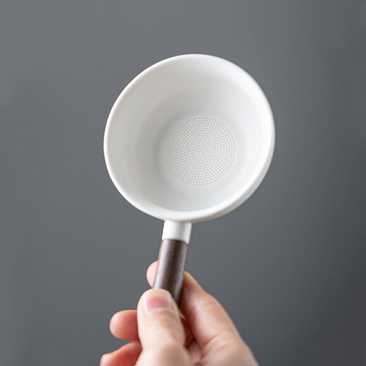 YIJUKE tea strainer with base, wooden handle tea drain, coarse ceramic tea filter, tea separator ceramic tea strainer