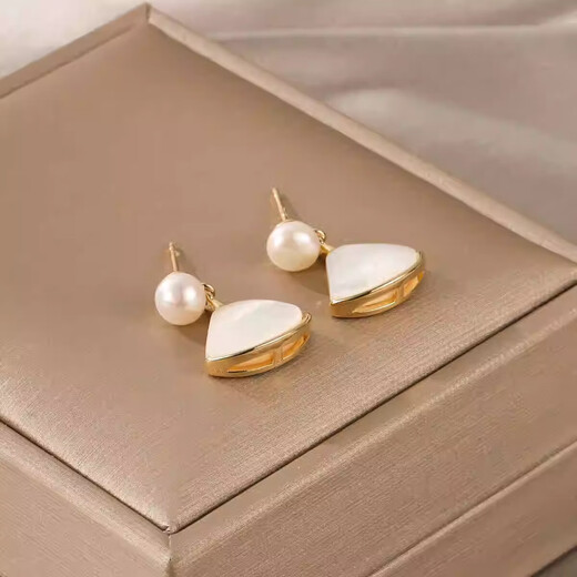 Sterling silver freshwater pearl earrings for women 18K gold-filled temperament sea shell dance skirt pearl earrings Valentine's Day gift white