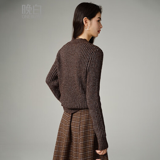 Late White New Product 2025 Winter Temperament High-end French Lazy Sweater Casual Pullover Design Knitted Sweater Women Dark Brown L