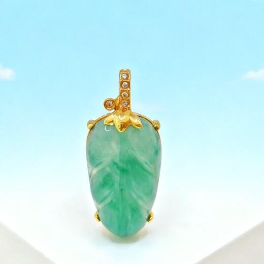 18K gold inlaid with emerald Buddha, inlaid with diamond leaf pendant, jade inlaid pendant, birthday gift for girlfriend and mother, green leaves