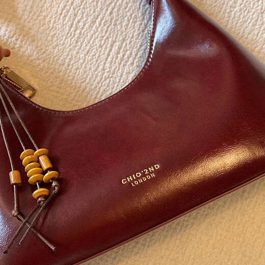 南风Chio2nd赫本晚宴腋下包2025新款红色手提包包女款通勤单肩斜挎包 樱桃红