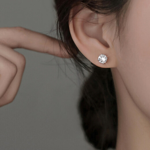 Xinshe 999 sterling silver earrings for women, pierced ears, non-allergenic ear bone nails, 2025 new pure silver mini earrings, no need to take them off when sleeping, 999 pure silver earrings-6mm