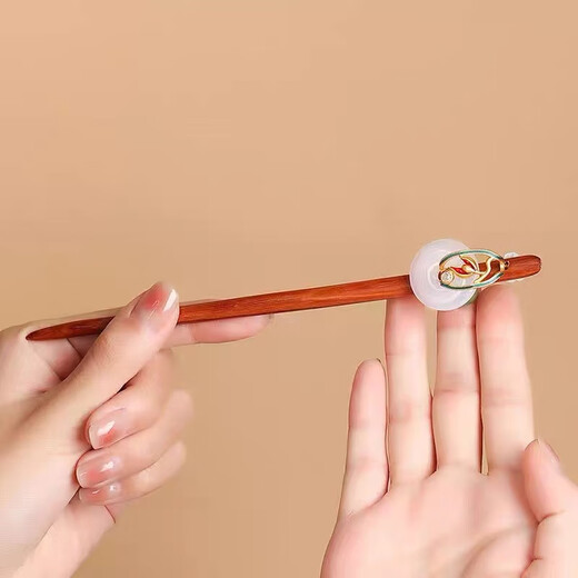 Fayouman red sandalwood hairpin new Chinese style agate safety buckle daily simple hairpin hair cheongsam New Year red accessories Yanyu Jiangnan