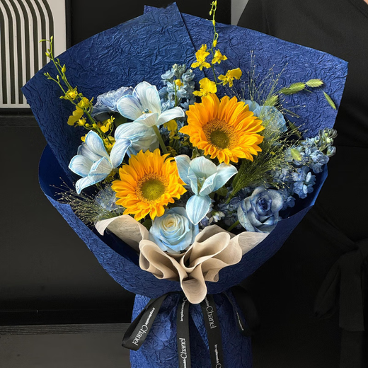 Flowers in the same city, sunflowers and roses, mixed bouquets for birthday gifts for girlfriends, best friends, and elders. Flowers delivered by flower shops. Van Gogh's paintings | Sunflowers with color-absorbing tulips, proud white rose fashion bouquets