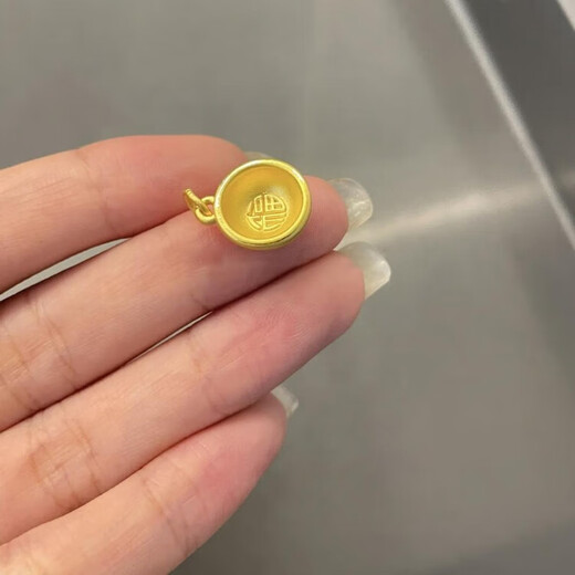 MHFDO treasure girl four-leaf clover pendant for women, niche sense, light luxury, 18k gold color blessing pendant, little fat blessing (gift box)