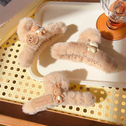 Brown bear plush hair clip for women's back hair clip autumn and winter high-end temperament large shark clip headwear plush smiling bear 1 piece