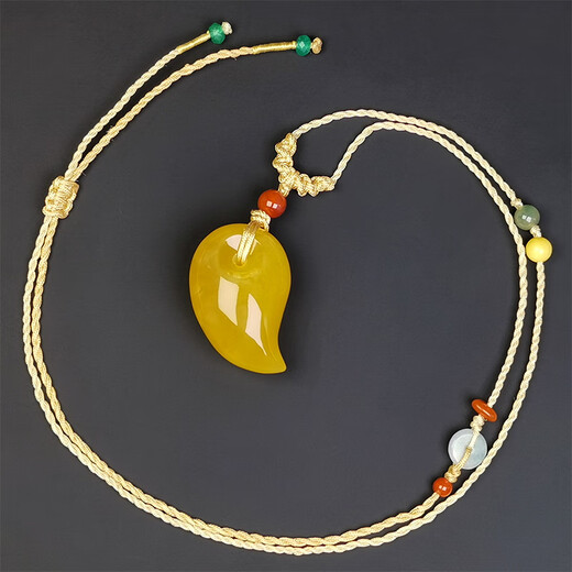 Hupai, one object, one picture, one certificate, beeswax pendant necklace, natural amber magatama necklace, clavicle chain, unbaked color, pendant, 6.33g, 32*21*16mm