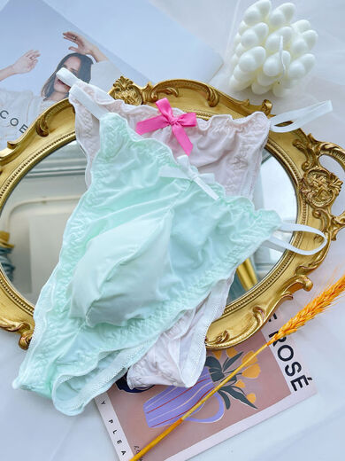 Qiaobolai men's sexy underwear stretch comfortable thong feminine design men's ice silk pants white M90-110Jin Jin equals about 0.5 kg