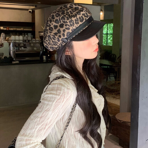 2025 New Retro Leopard Print Beret Girls Autumn Millennial Niche Octagonal Hat Big Head Circumference Showing Face Hat Fashion Brown Leopard Print