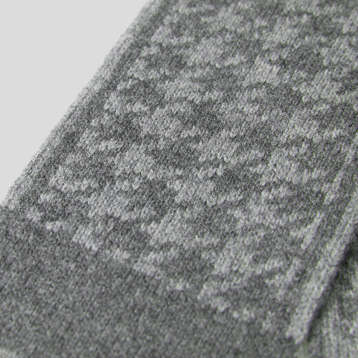 VICUTU men's scarf is simple, fashionable, comfortable, warm and skin-friendly, business commuting, casual and versatile scarf gray