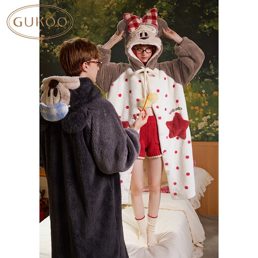Gukoo couples pajamas winter Disney co-branded coral velvet hooded warm polka dots women's home wear pajamas men's pajamas D bear black nightgown men M
