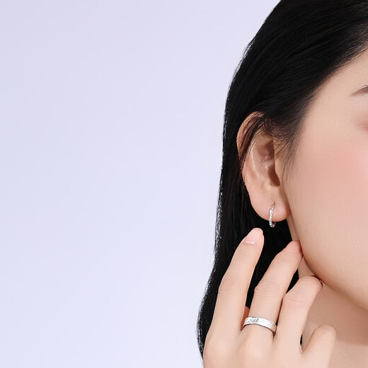 Wanfulong Platinum PT950 Simple and Fashionable Crushed Ice Wheel Print Earrings Versatile Earrings Birthday Gift for Wife Platinum PT950 Wheel Printed Earrings 1.78g