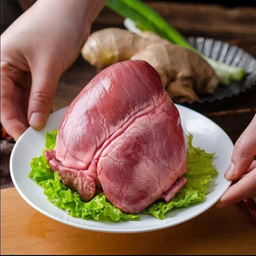 Whole pig heart boxed fresh frozen pig heart whole pig heart pig offal raw pork barbecue ingredients pig heart 400g/box